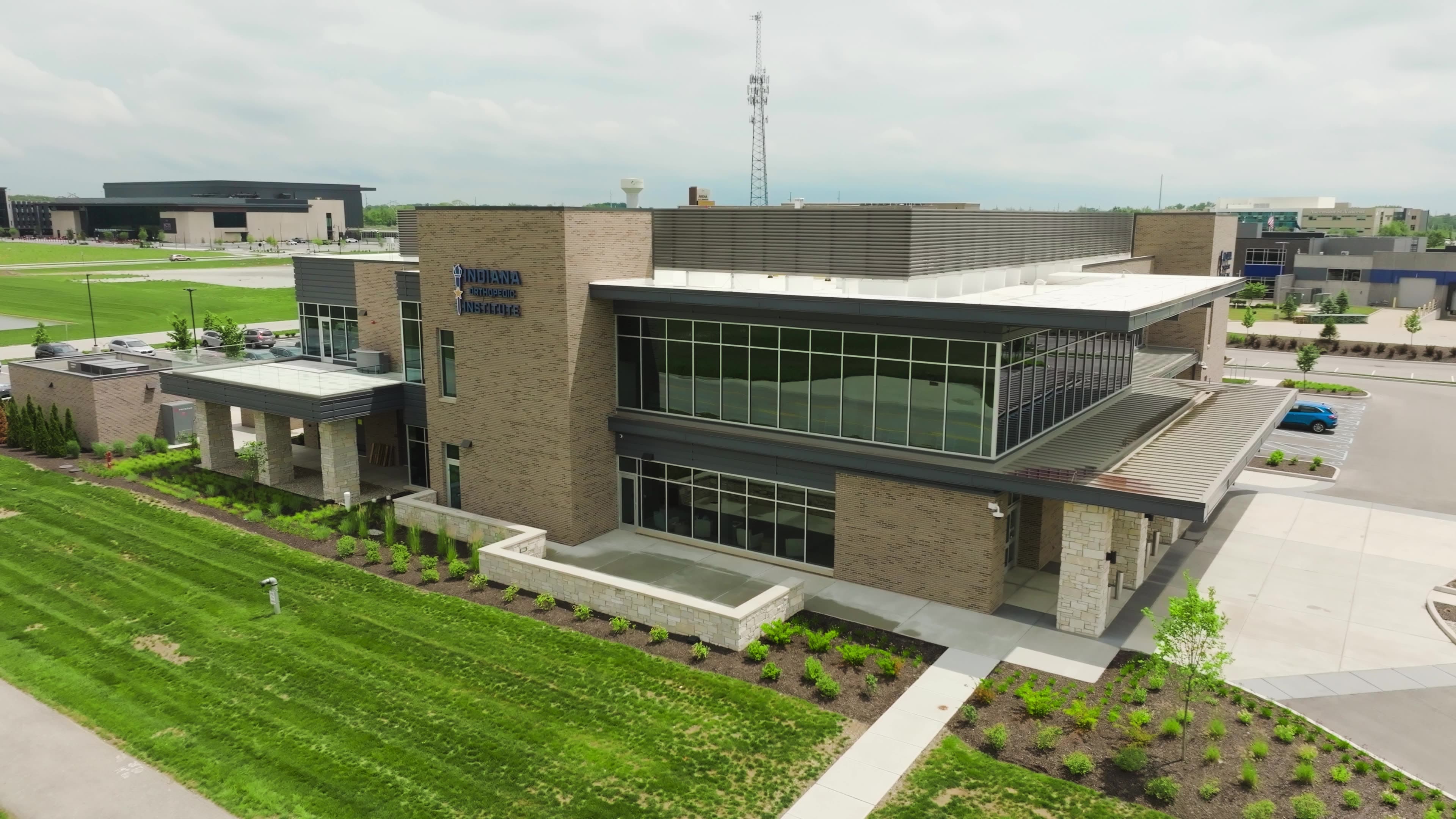 Indiana Orthopedic Institute Indianapolis Metro location exterior